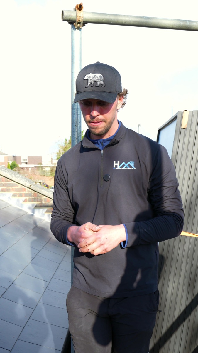 A KMM installer on site
